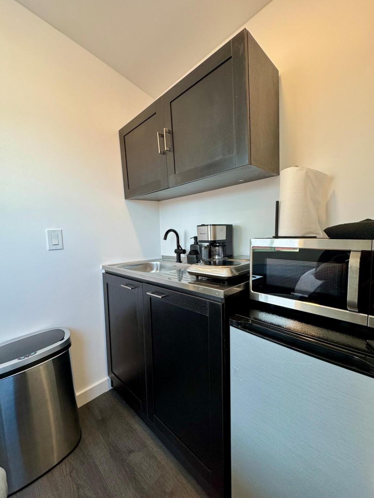 פיניקס Your Downtown Cozy Studio With Backyard Unit C מראה חיצוני תמונה